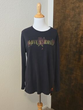 Peace Love World 'Love N' Roses' Long Sleeve Tee